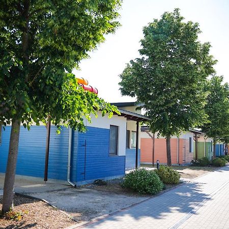 Barack Thermal & Natura Apartments Tiszakécske Eksteriør billede