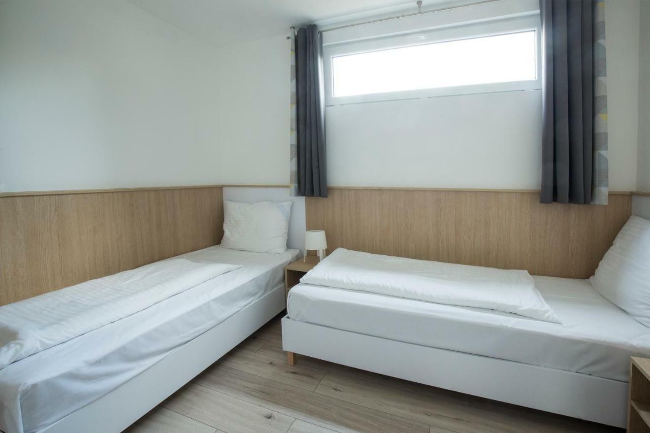 Barack Thermal & Natura Apartments Tiszakécske Eksteriør billede